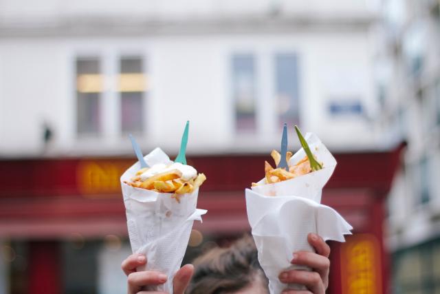 2015-03-Life-of-Pix-free-stock-photos-food-fries-street-food-sauce-forks-cornet-BXL-Sarah-Babineau (1)